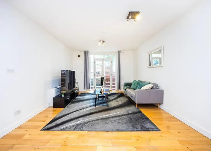 Beautiful Apartment With Spacious Garden - Earl\'S Court