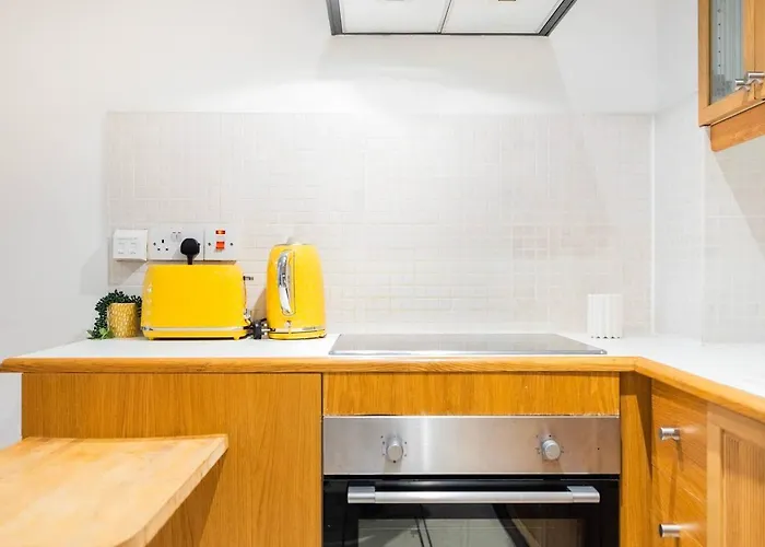 Beautiful Apartment With Spacious Garden - Earl\'S Court