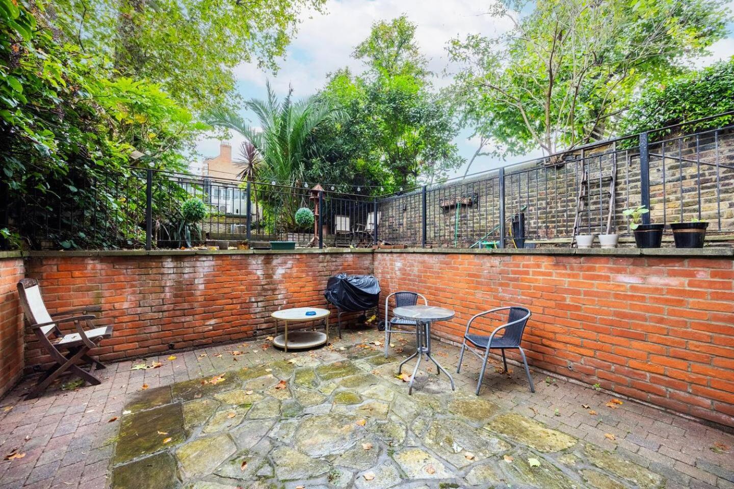 Beautiful With Spacious Garden - Earl's Court